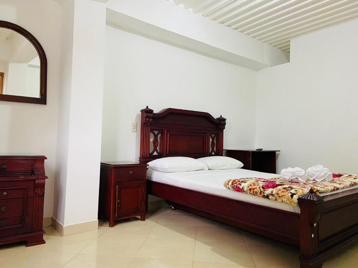 Vivienda Turistica El Zocalo Leilighet Guatapé Eksteriør bilde